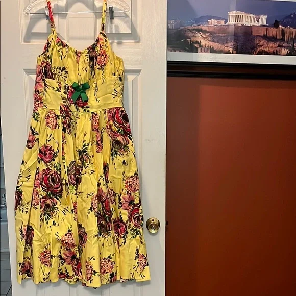 PUG Ella dress in yellow floral - Picture 1 of 5